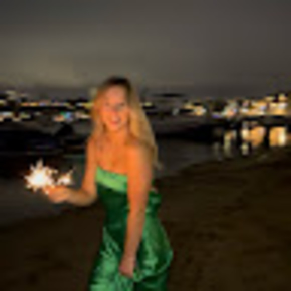 Meet your Posher, Capri - Picture 1 of 1